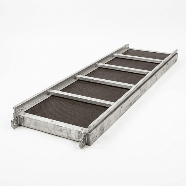 Toe board connection detail on aluminium scaffold